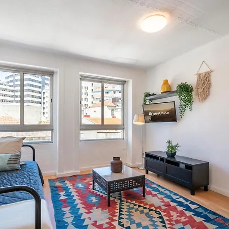 Host Wise - Large Flat W Terrace - Ace Location At Aliados * Oporto