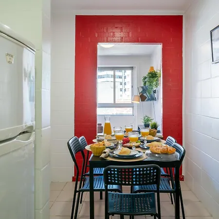 Host Wise - Large Flat W Terrace - Ace Location At Aliados Oporto